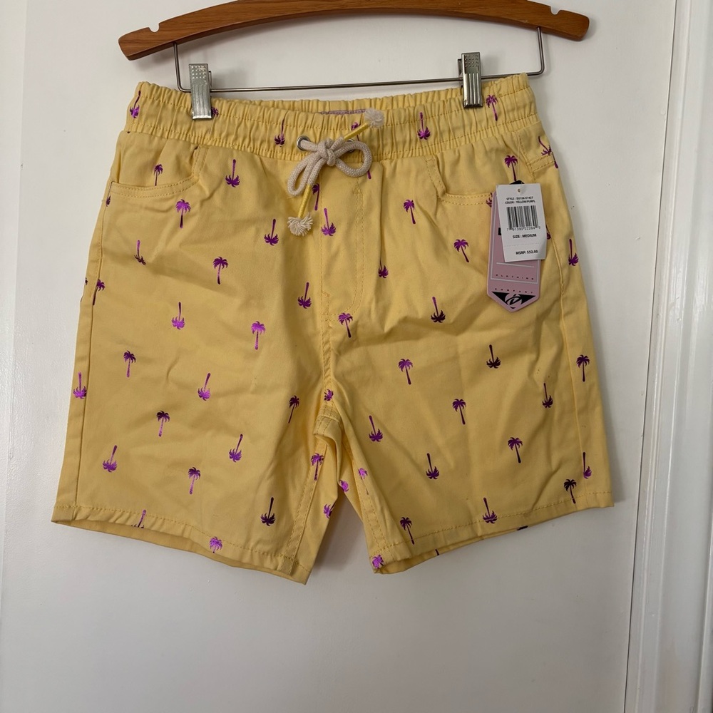 Yellow Palm Tree Print Men's Shorts